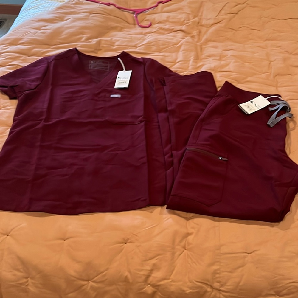 Figs scrub set Burgundy Catarina Small and Yola Skinny Pant Medium Tall NWT